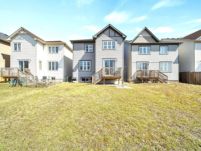 19 Findlay Way — Photo 43