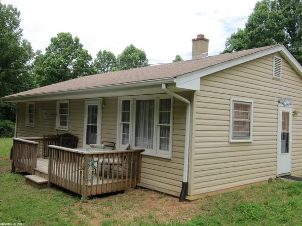 15761 Woolwine Hwy, Floyd, VA 24091