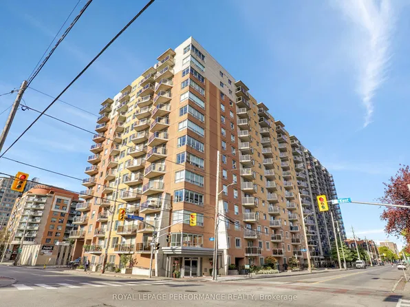 429 Somerset St W #712, Ottawa, ON K2P 2P5