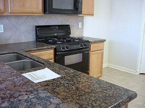 5th image of 12931 Rose Landing Dr