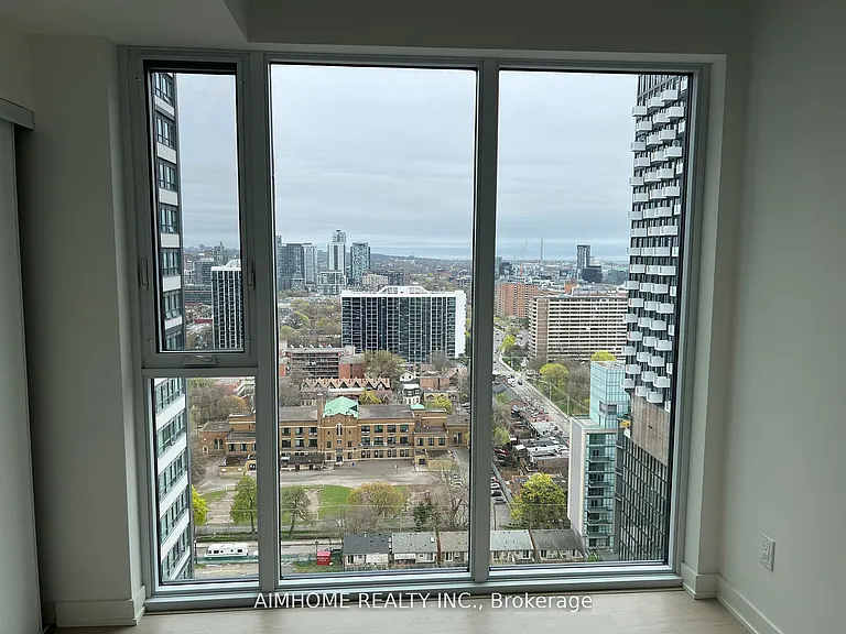 65 Mutual St #2509 — Photo 1