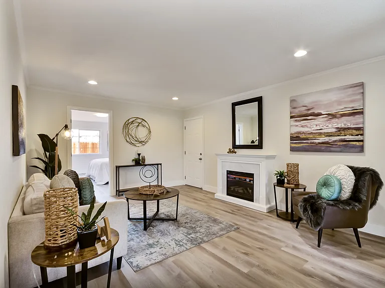 147 Wisteria Dr — Photo 9