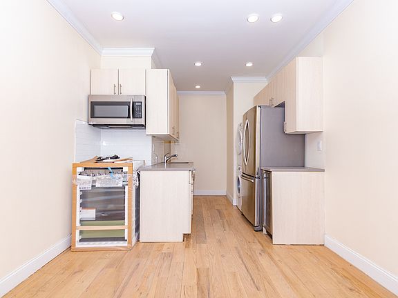 3rd image of 920 Bushwick Ave APT 1A