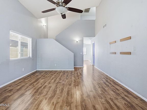 4th image of 10154 W GROSS Avenue