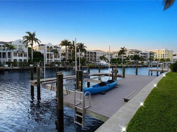 1795 Hurricane Harbor LN, NAPLES, FL 34102