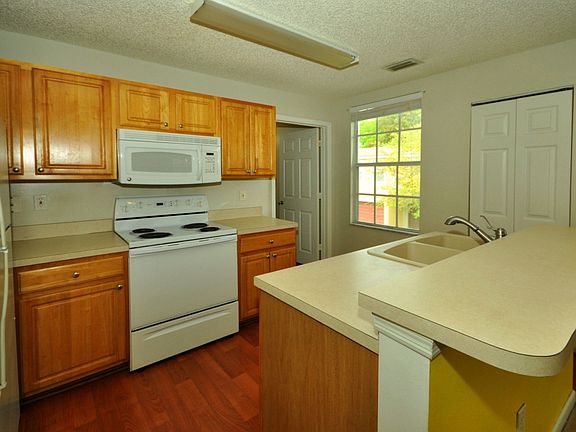 2nd image of 1040 Bella Vista Blvd #104