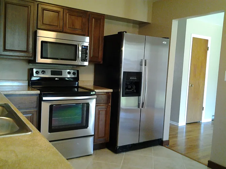 601 Tulane Dr — Photo 3