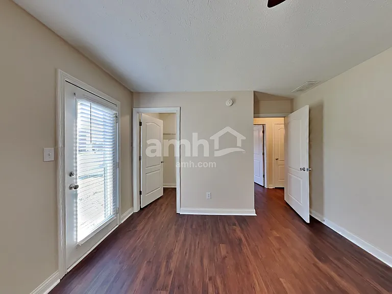 681 Bridgebend Run — Photo 9