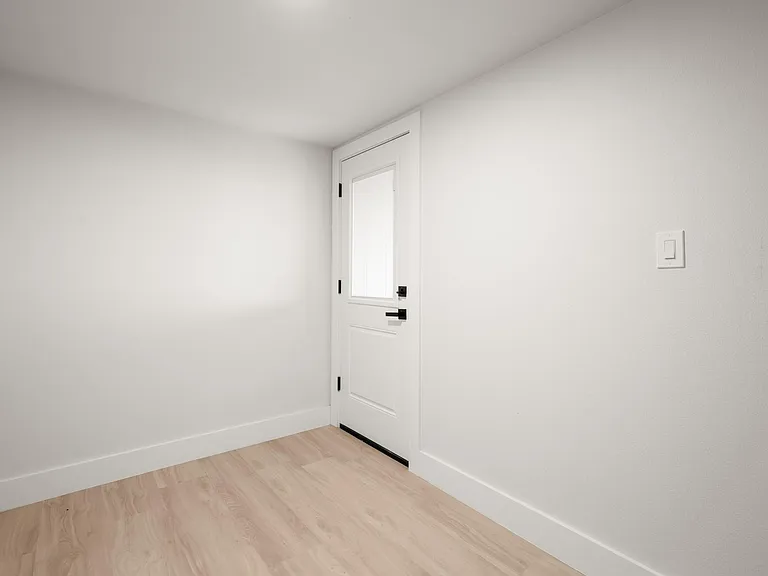 306 S Avenue P #B — Photo 27