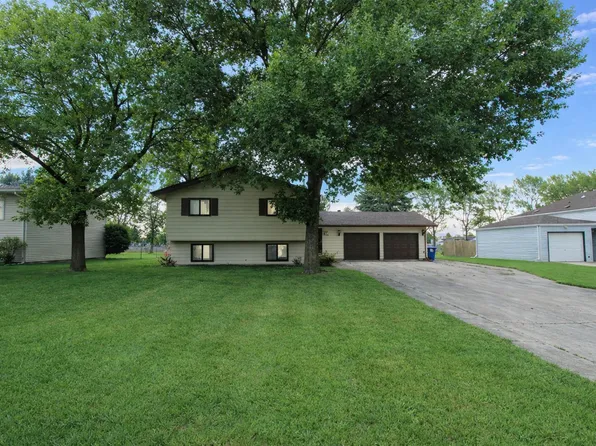3115 Covent Garden St S, Moorhead, MN 56560