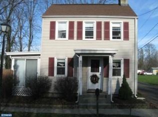 207 Washington St, Fieldsboro, NJ 08505