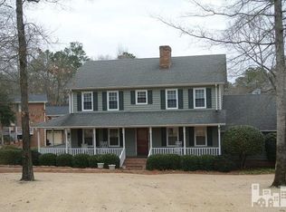 100 W Arrowhead Dr, Clinton, NC 28328