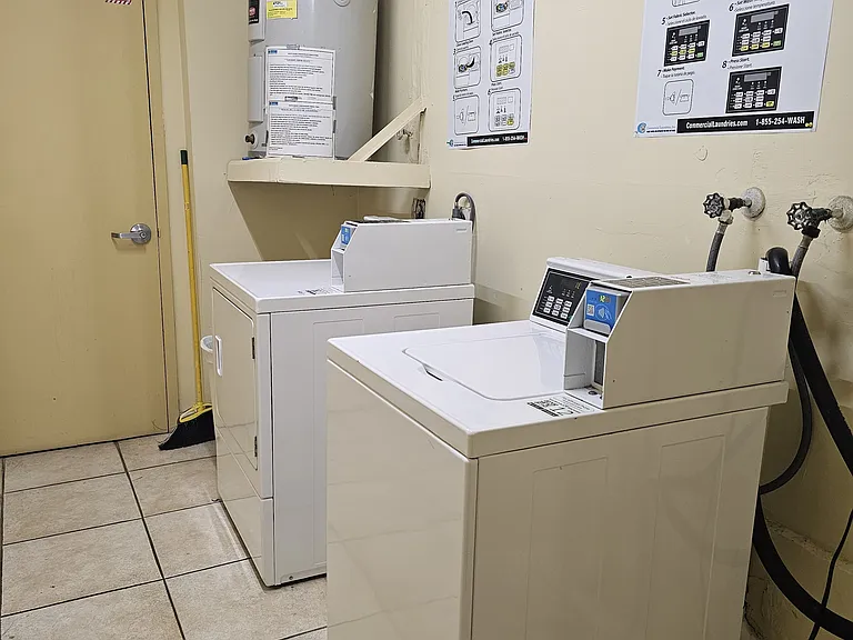 Common area laundry room