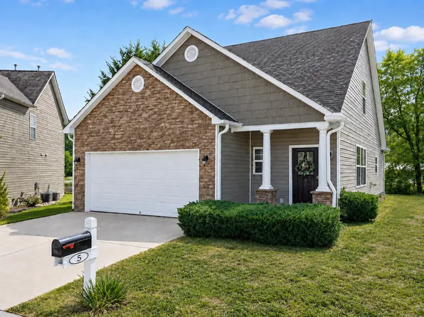 5 Maxim Ct, Arden, NC 28704