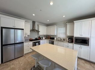 157 Damsel, Irvine, CA 92620