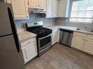 97 Sycamore Ln APT C, Manchester, CT 06040