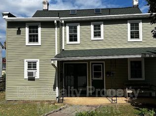 106 N Main St #B, Spring City, PA 19475