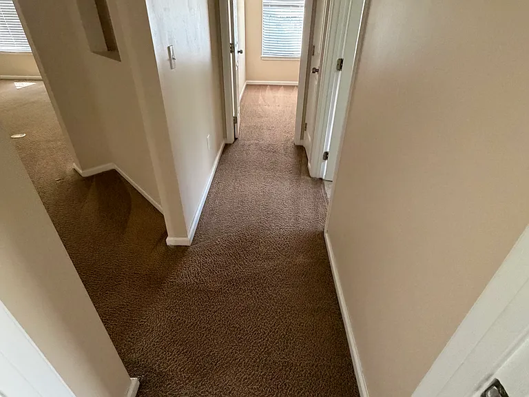6304 Lake Plantation Dr — Photo 9