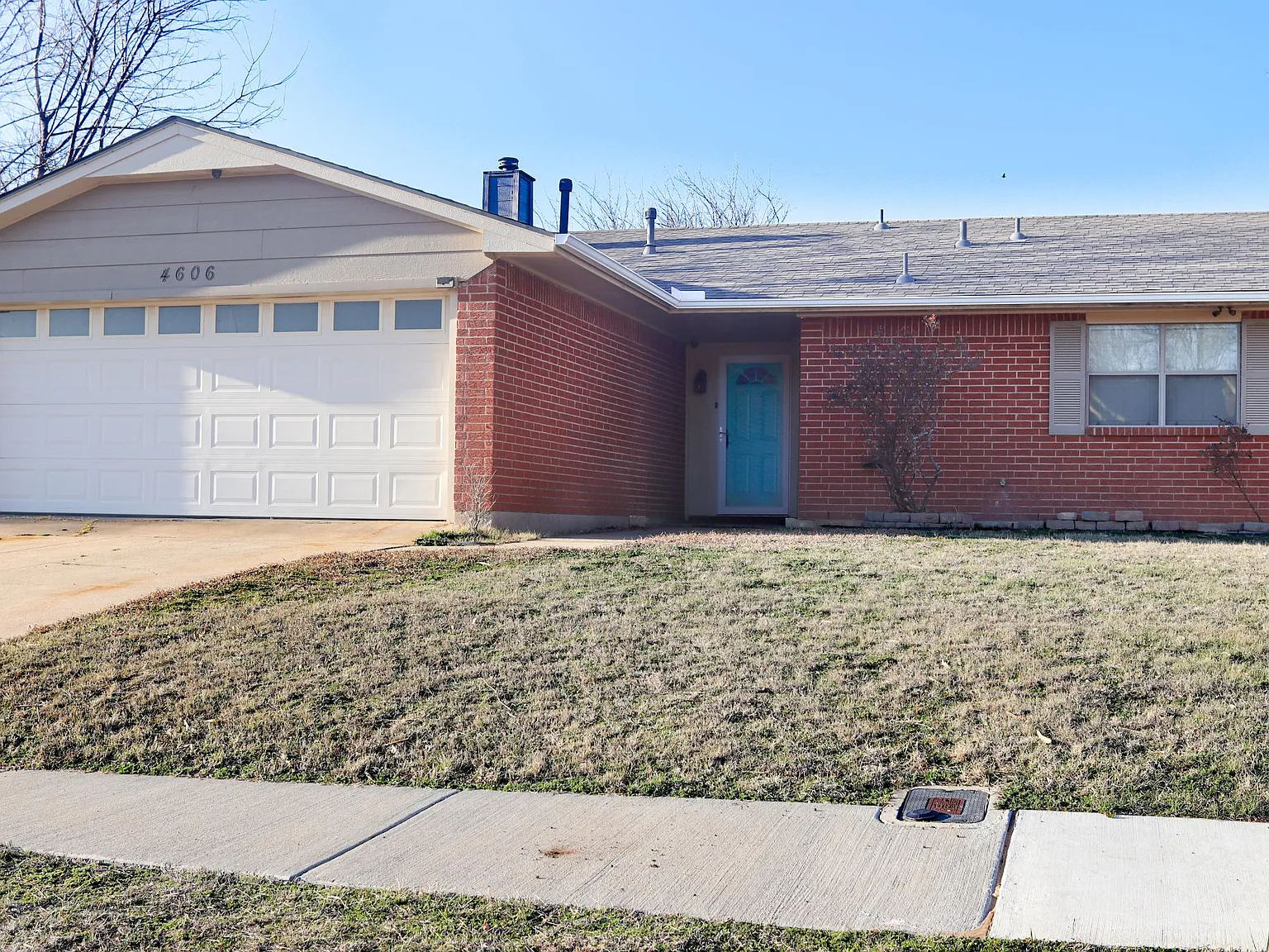3 bed, 1200 sqft, $1,800 — Photo 3