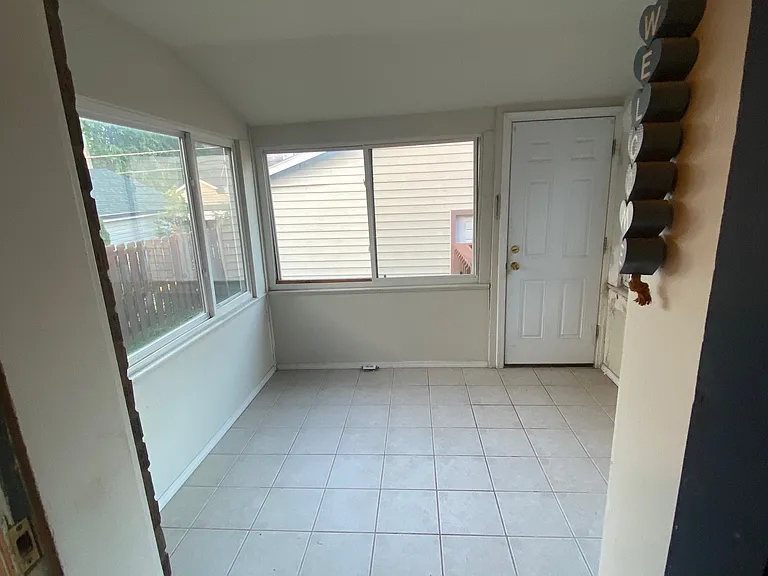 5302 Tholozan Ave — Photo 10