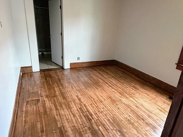 103 Randolph St — Photo 4
