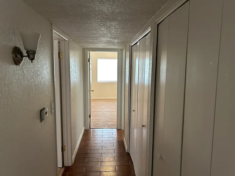 6644 Mariposa Dr — Photo 30