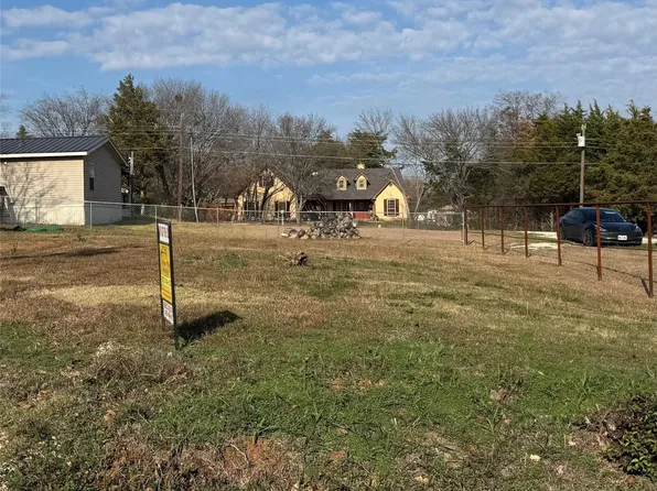 45 Sherman Dr, Pottsboro, TX 75076