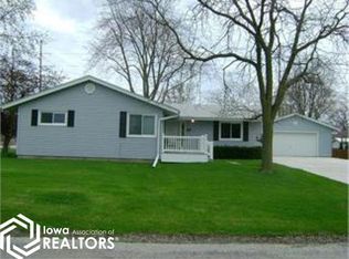 821 University St, Donnellson, IA 52625