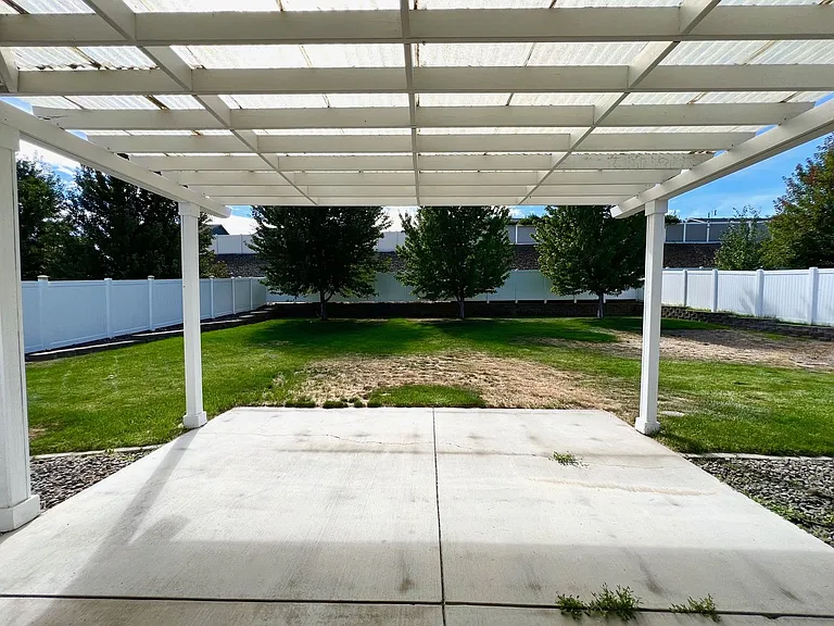 7704 W Washington Ave — Photo 45