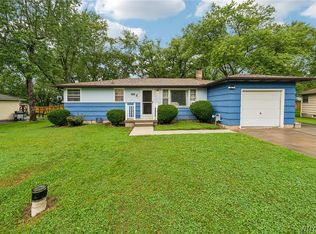 5553 Ripple Dr, Hamburg, NY 14075