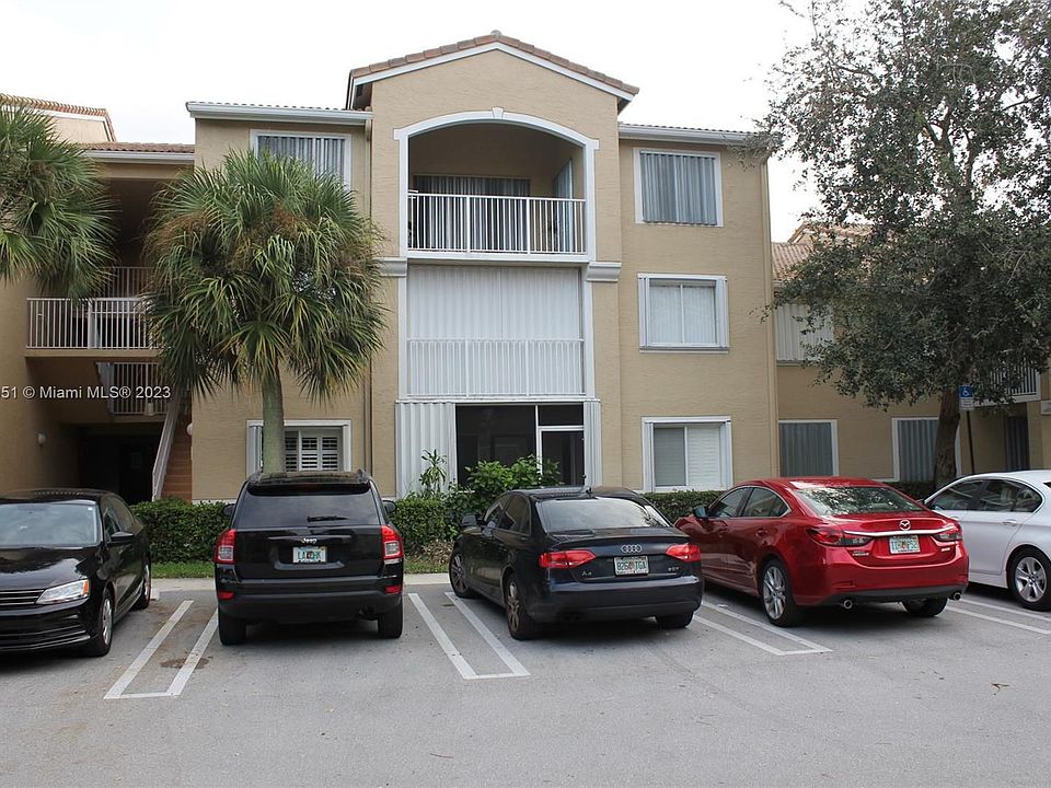 1st image of 278 Village Blvd APT 8105