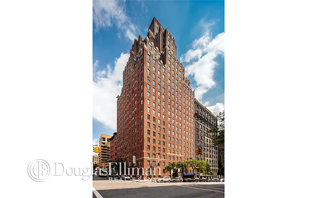 Rented by Douglas Elliman | media 21