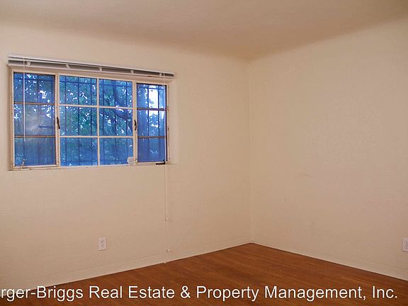3rd image of 1601 Tijeras Ave NE APT 24