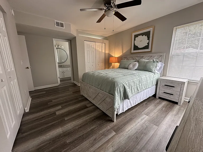 403 S Thomas Rd #D — Photo 8