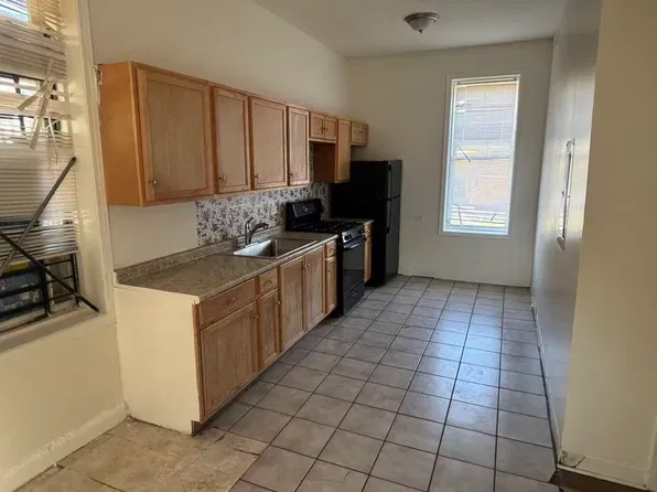 3544 W Lake St #2, Chicago, IL 60624