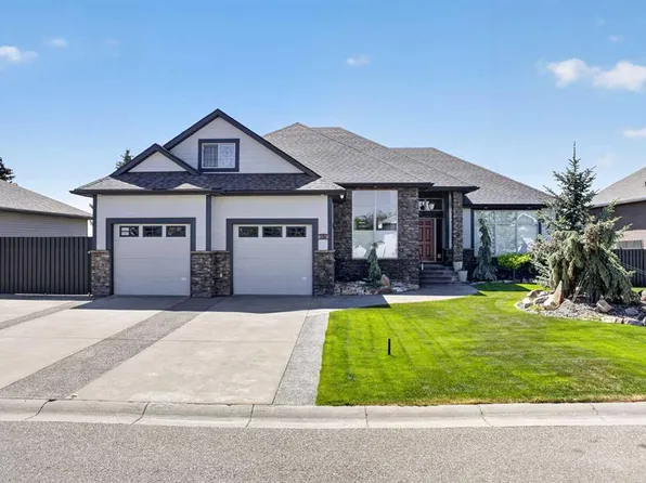 135 NE Garrison Dr, Fort Macleod, AB T0L 0Z0