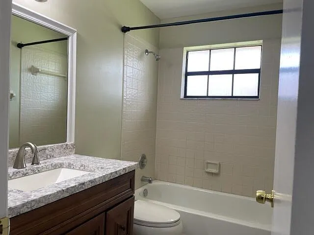 4405 Woodstock Dr #D — Photo 9