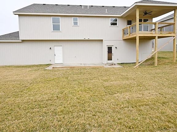 5th image of 103 Johnson Cir
