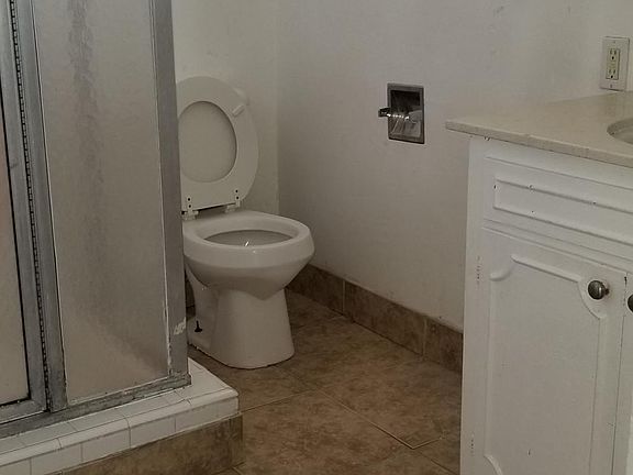 5th image of 3208 Cadillac Dr APT 6