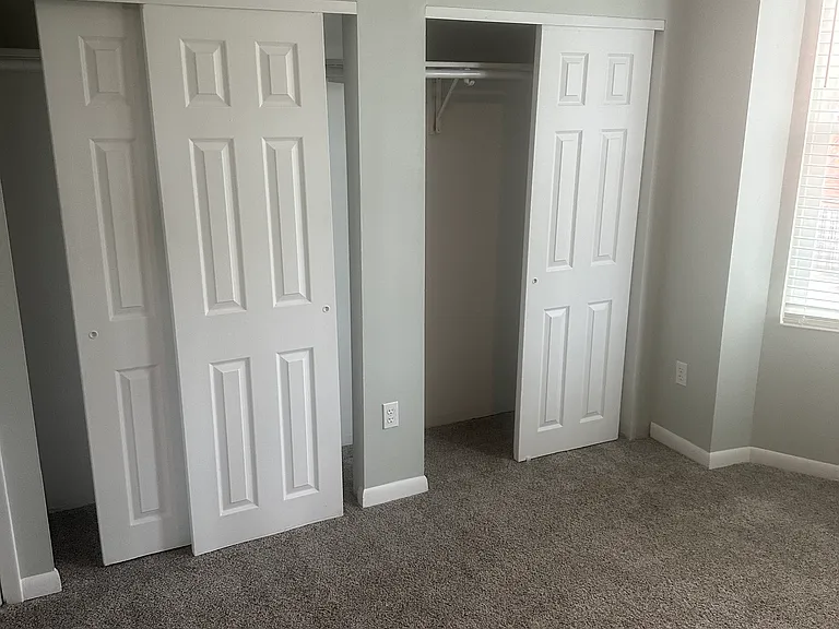2219 Kenton St #A — Photo 41