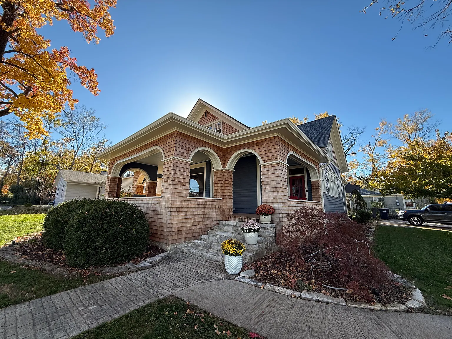 4 bed, 2592 sqft, $4,000 — Photo 1