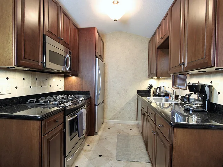 734 Live Oak Ave #5 — Photo 1