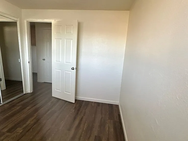 1418 Pleasant Ave #1420 — Photo 12