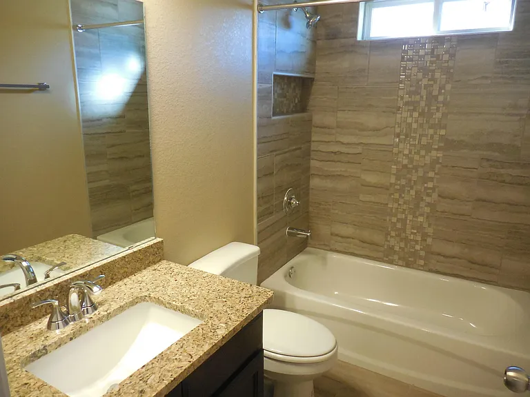 7312 Glacier Dr — Photo 23