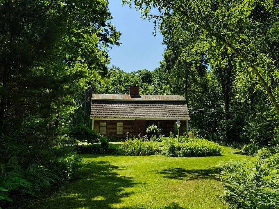 1st image of 16 Flint Rd