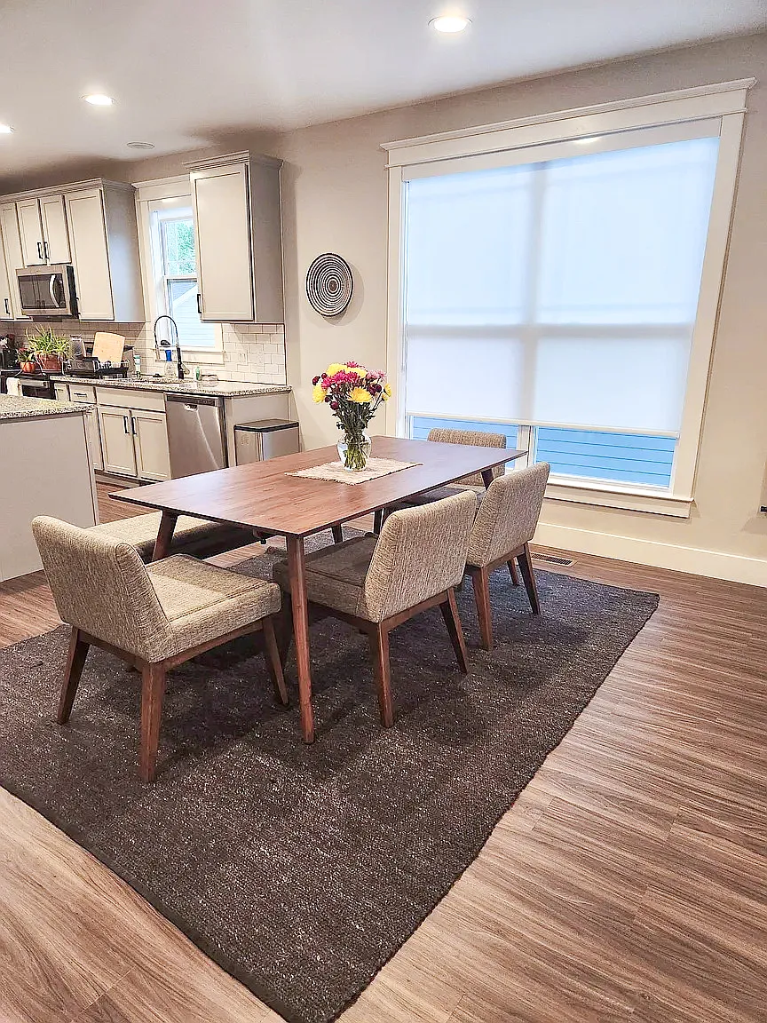 3 bed, 1500 sqft, $2,595 — Photo 3