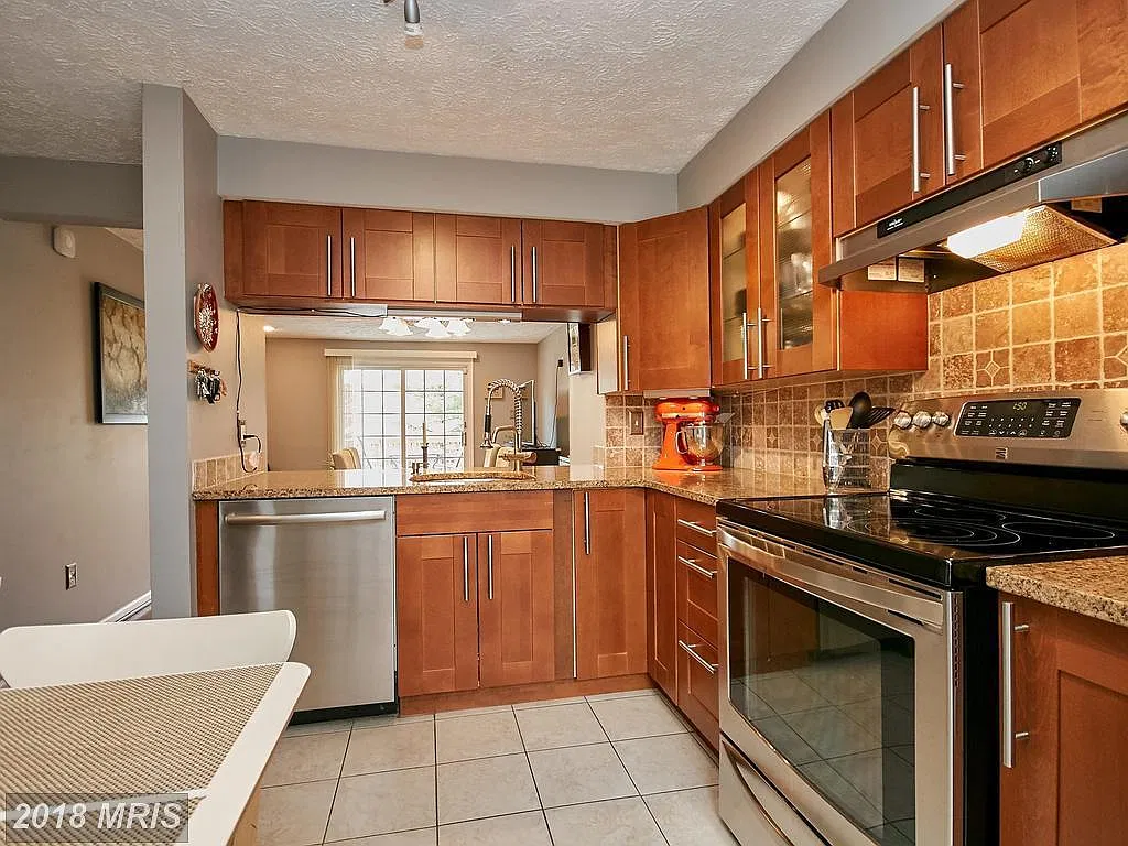 3740 Sudley Ford Ct — Photo 2