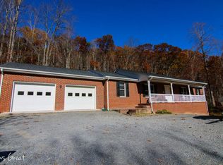 6403 Bradshaw Rd, Salem, VA 24153