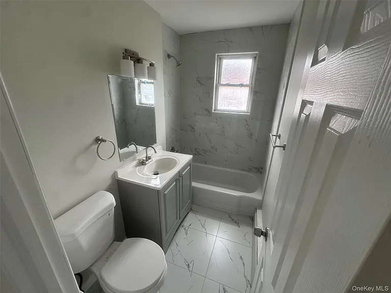 410 N Corona Ave #B7 — Photo 2