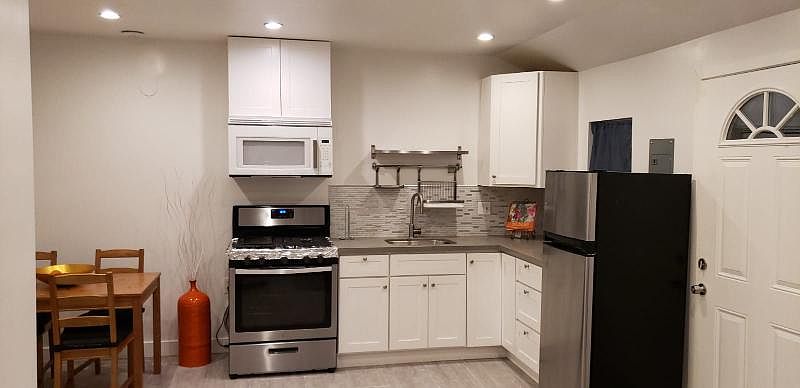 1st image of 6655 Melba Ave